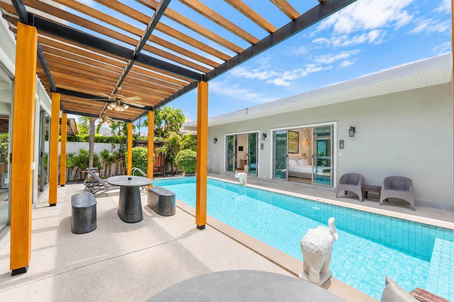 4-Bedroom Villa for Rent in Bang Tao, Phuket — pool view