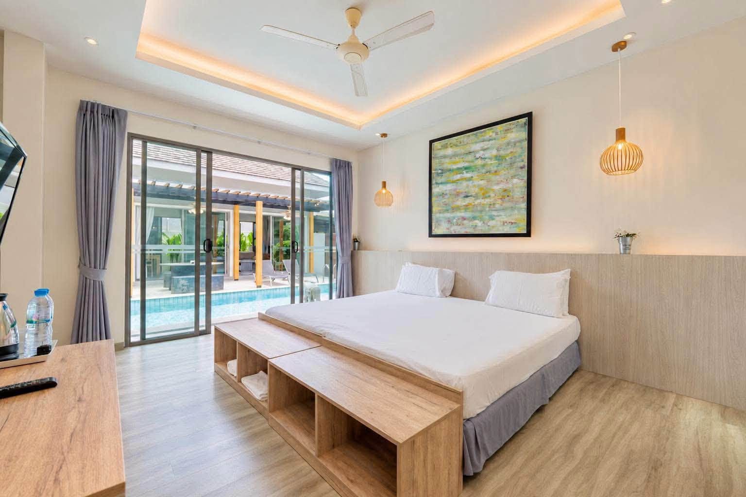 4-Bedroom Villa for Rent in Bang Tao, Phuket — interior view