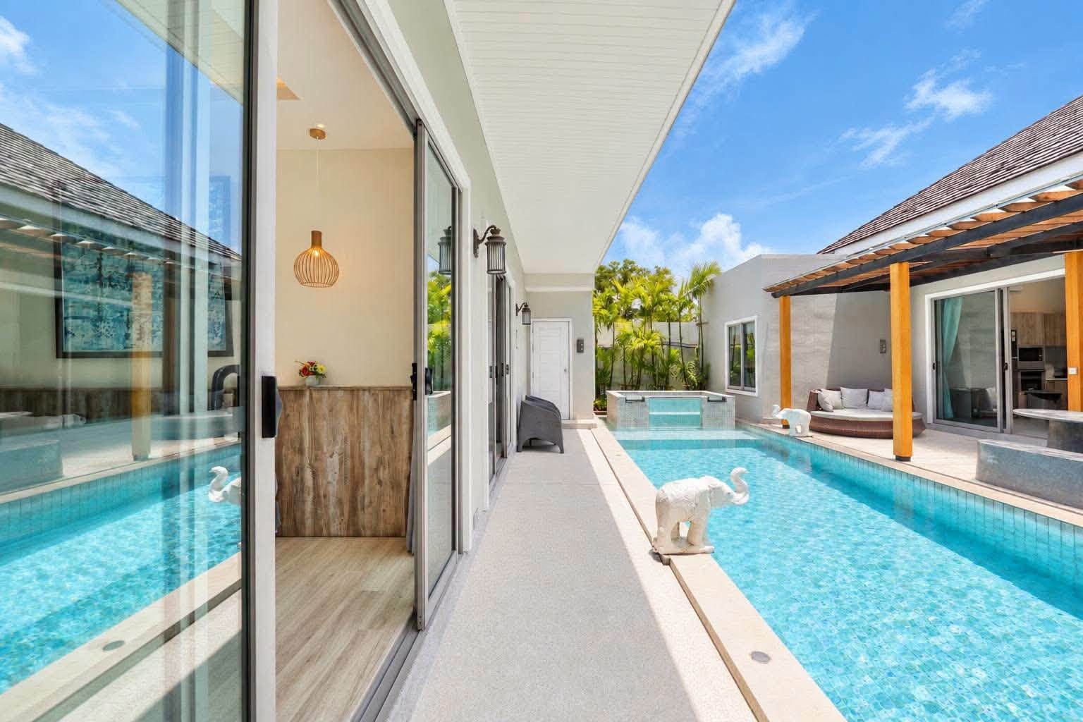 4-Bedroom Villa for Rent in Bang Tao, Phuket — pool view