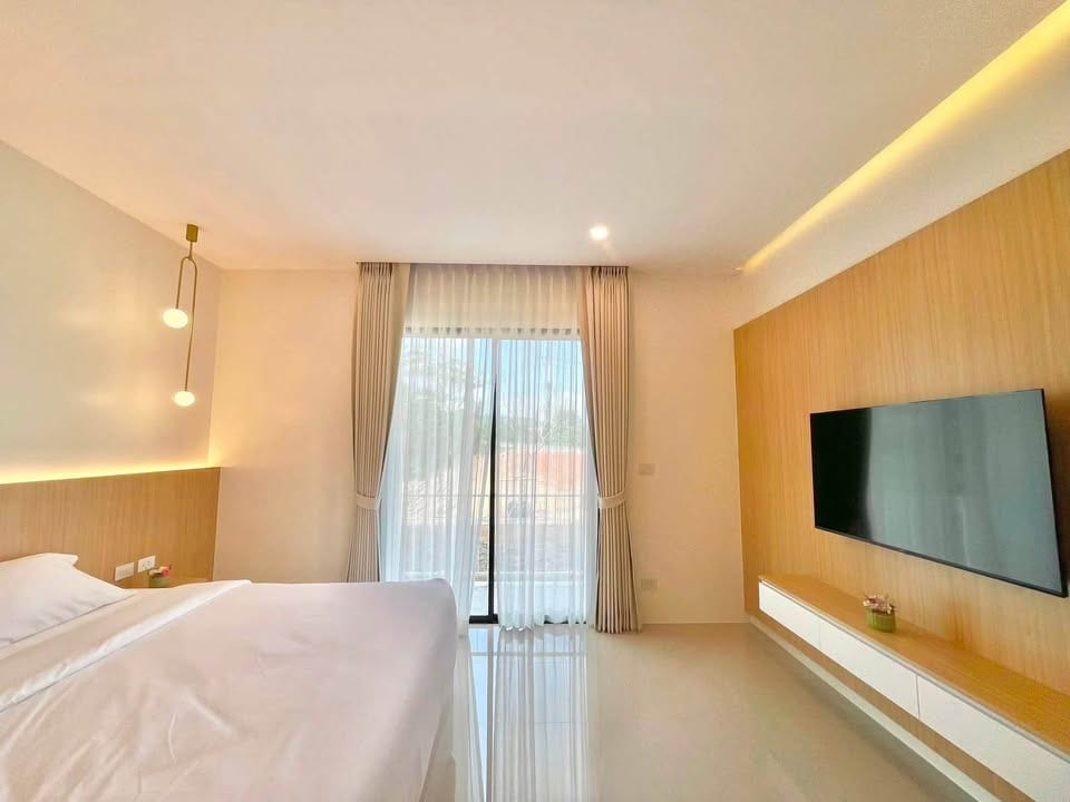 Brand New 1-Bedroom Apartment — Pasak 4, Bang Tao 4