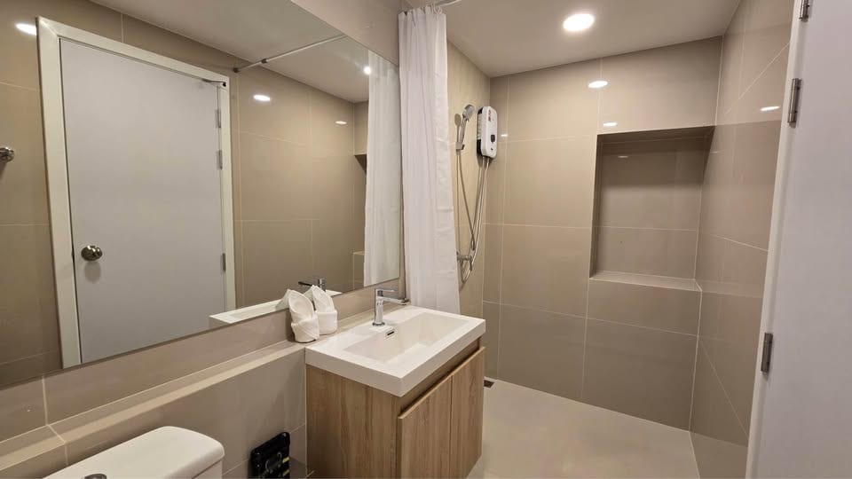 1-Bedroom Apartment on the Pool Floor — The Cube, Cherng Talay 3