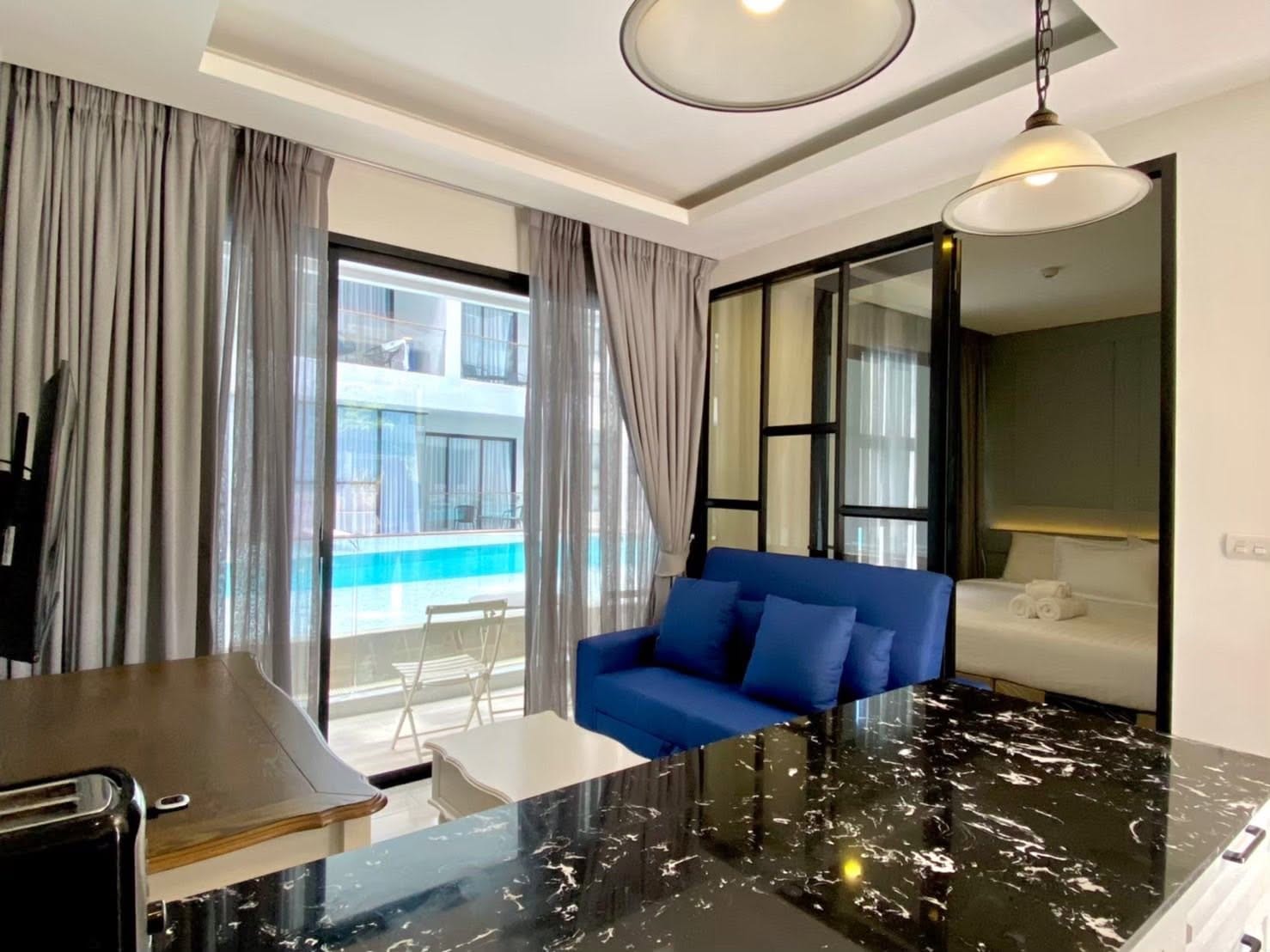 One-Bedroom Apartment by the Pool — Surin 3
