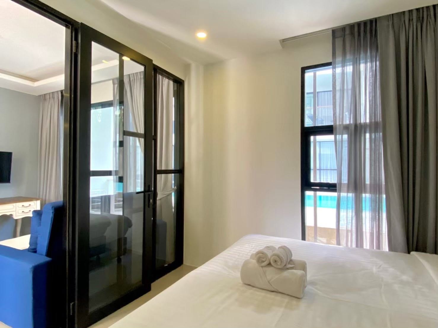 One-Bedroom Apartment by the Pool — Surin 5