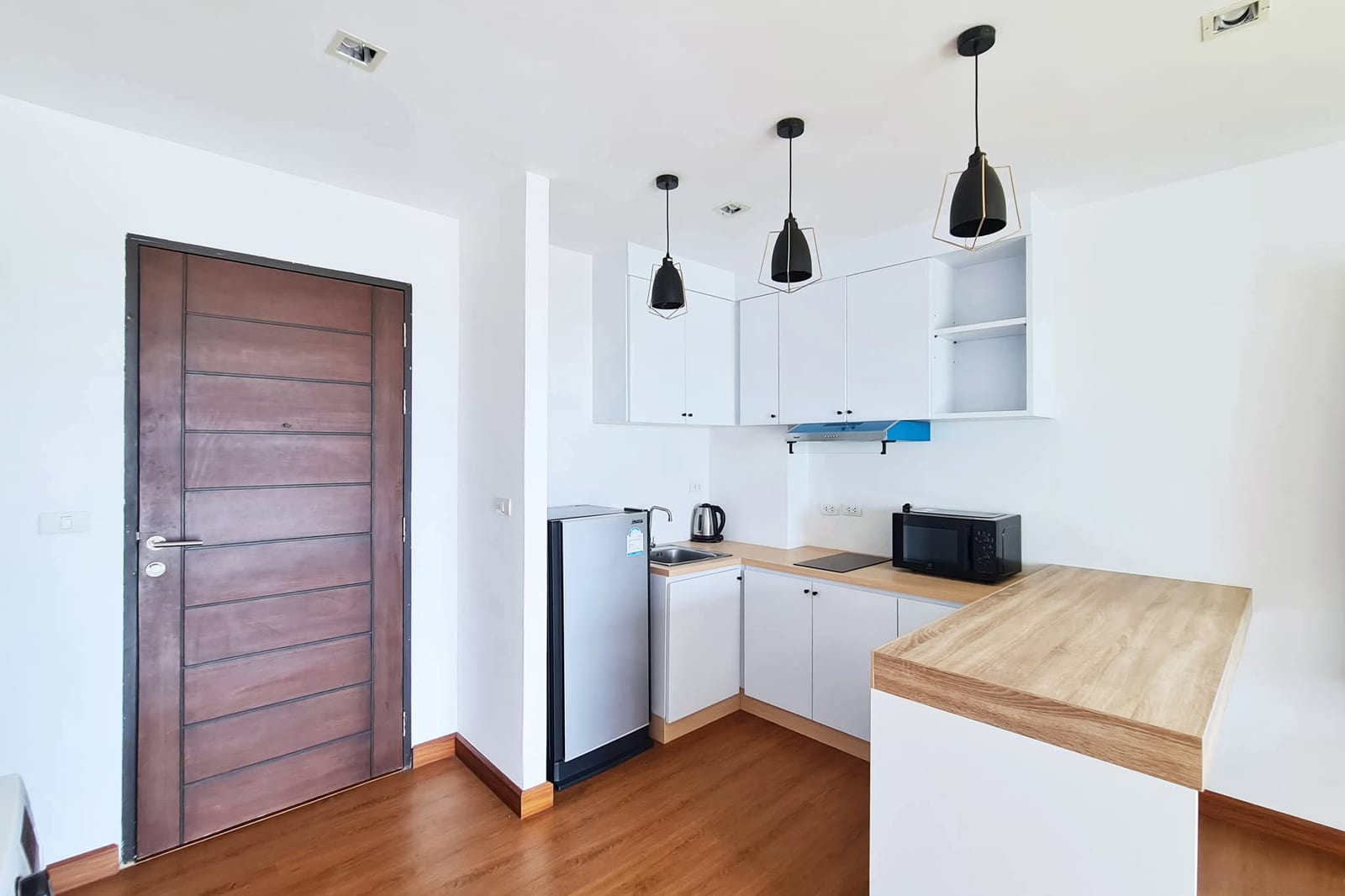 Renovated Corner Apartment — The Nice Condo, Bang Tao 8