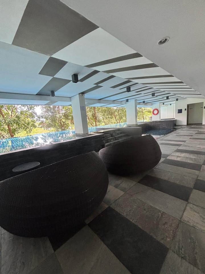 Top-Floor Apartment with Mountain View — Zcape X2, Cherng Talay 10