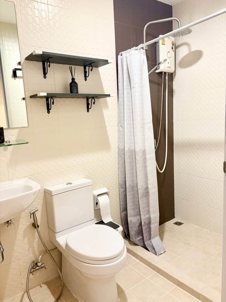 Top-Floor Apartment with Mountain View — Zcape X2, Cherng Talay 9