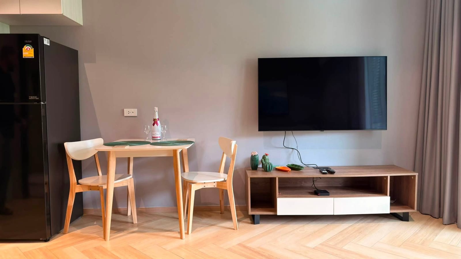 1-Bedroom Apartment, 1 km from Bang Tao Beach 4