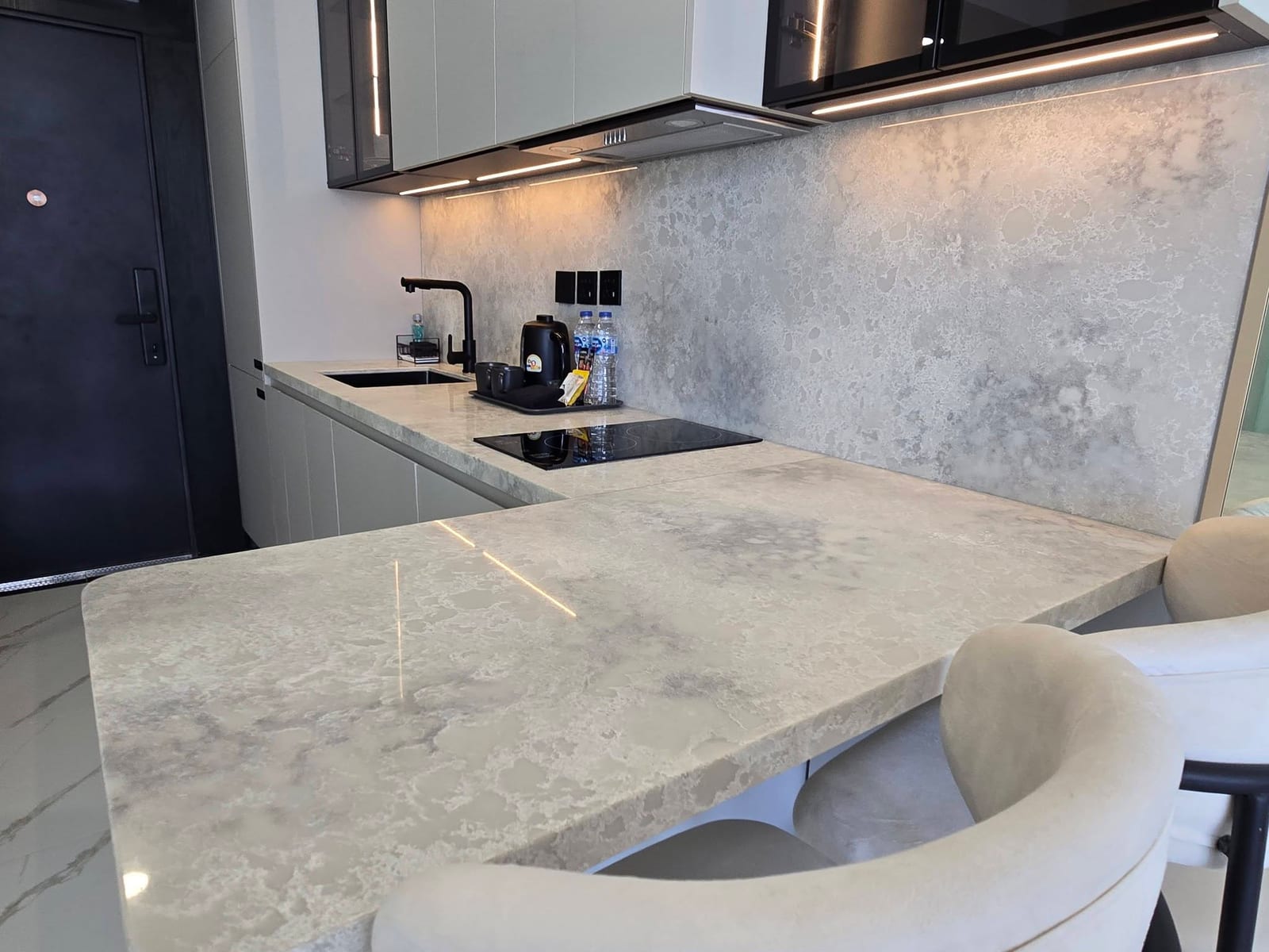 Studio Condominium for Rent in Bang Tao, Phuket — interior view