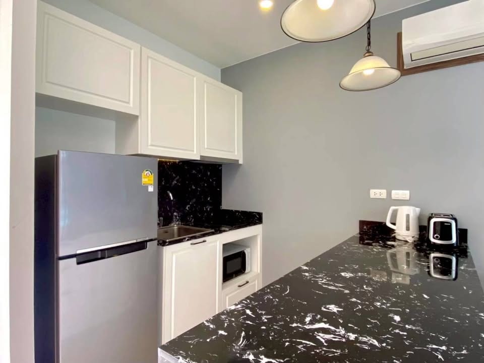 Ground-Floor Apartment by the Pool — Palmyrah, Surin Beach 11