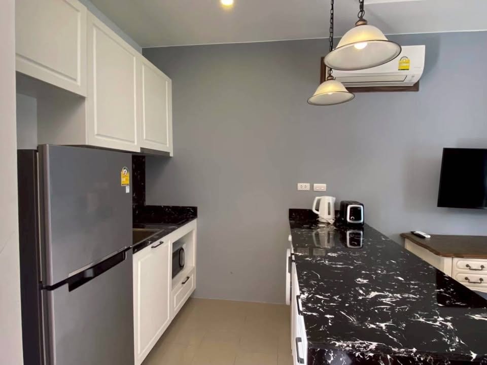 Ground-Floor Apartment by the Pool — Palmyrah, Surin Beach 14