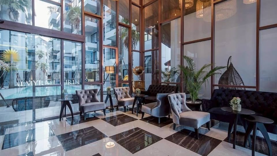 Ground-Floor Apartment by the Pool — Palmyrah, Surin Beach 5
