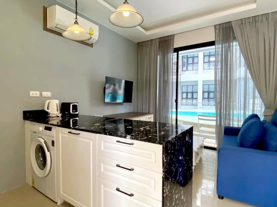 Ground-Floor Apartment by the Pool — Palmyrah, Surin Beach 9