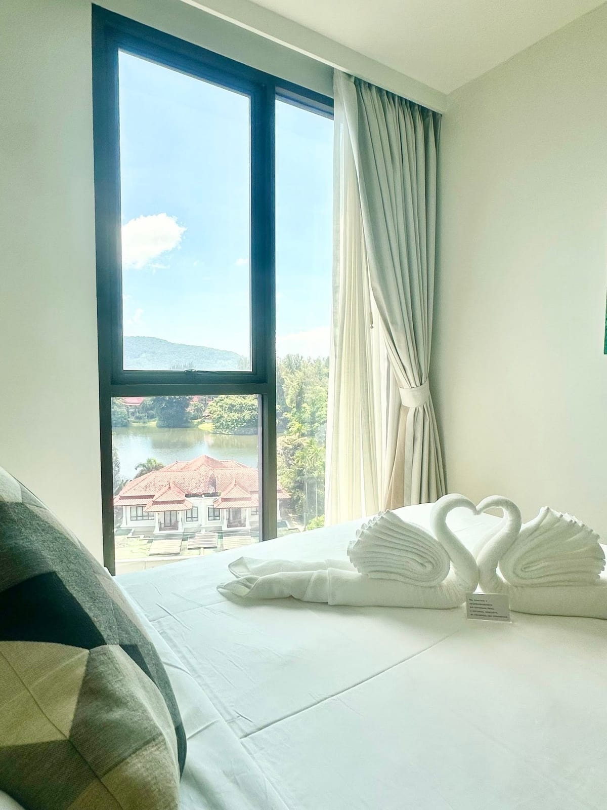 2-Bedroom Apartment with Lagoon View — Skypark Laguna 11
