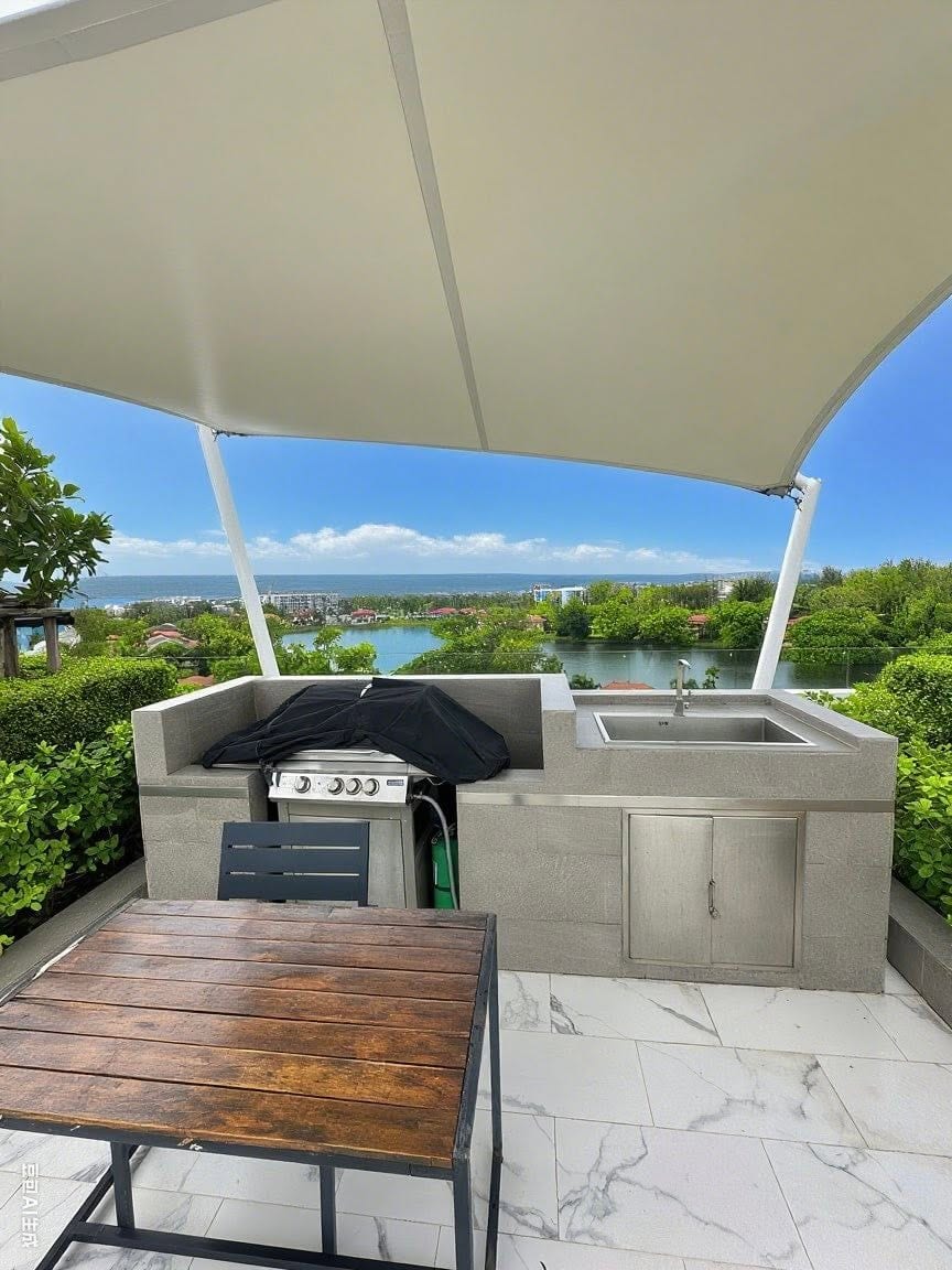 2-Bedroom Apartment with Lagoon View — Skypark Laguna 7