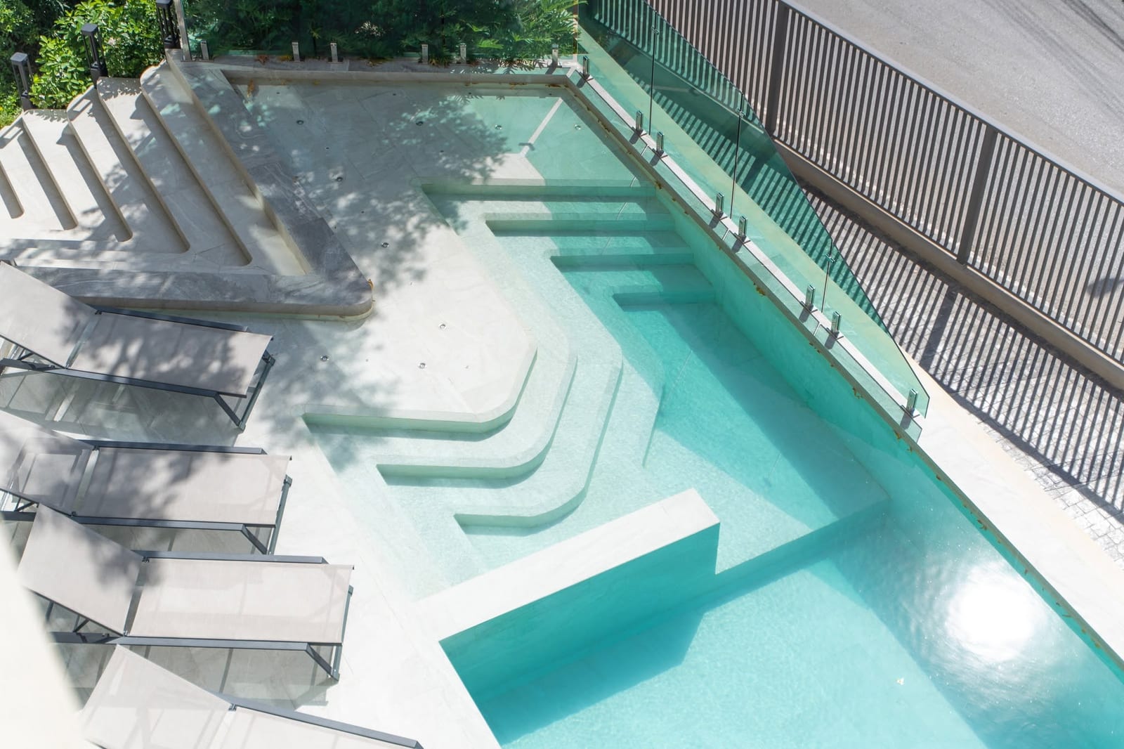 2-Bedroom Apartment with Pool View — Cherng Talay