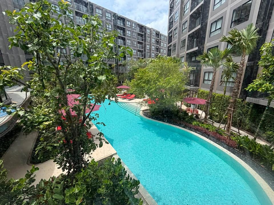 2-Bedroom Apartment with Pool and Mountain View — The Base, Cherng Talay 2