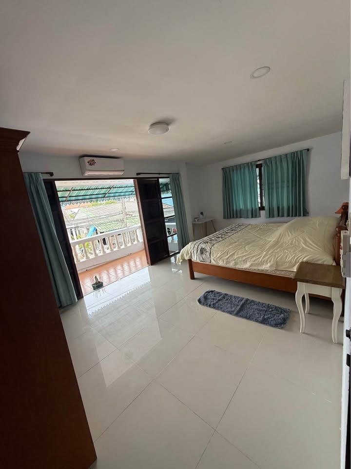 Three-Bedroom House with Large Yard — Soi Cherngtalay 12 15