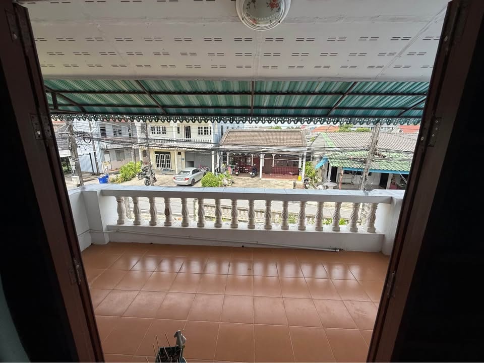 Three-Bedroom House with Large Yard — Soi Cherngtalay 12 6