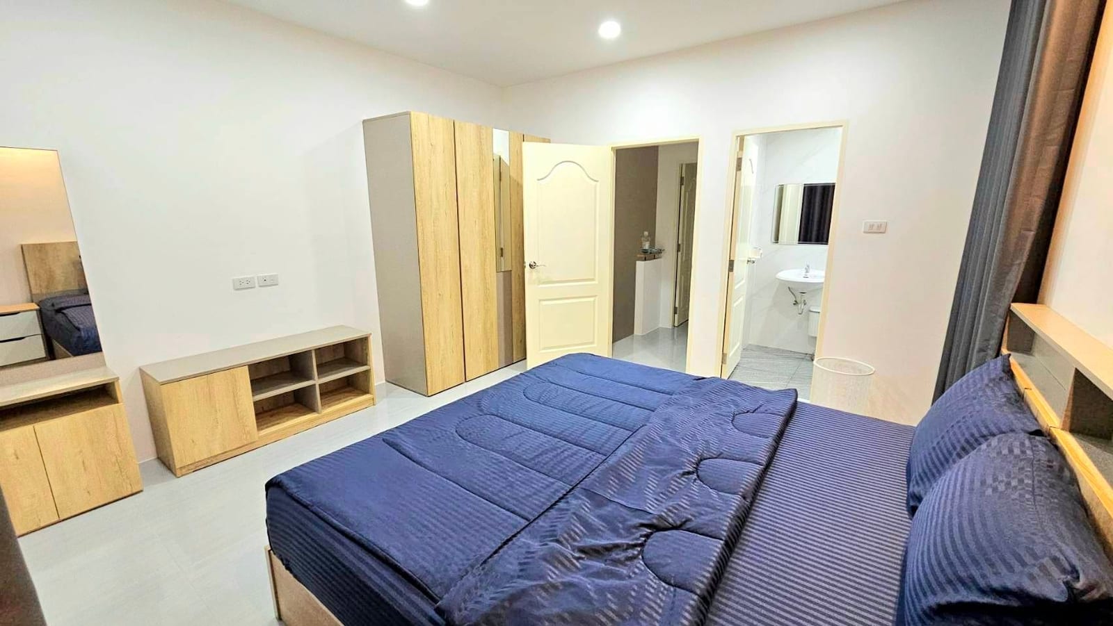 Two-Bedroom House — Smileville X2, Bang Jo 12