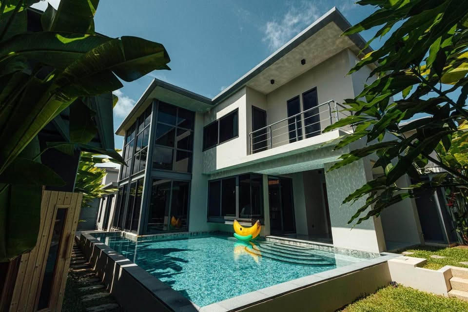 Three-Bedroom Villa with Private Sauna — Cherng Talay