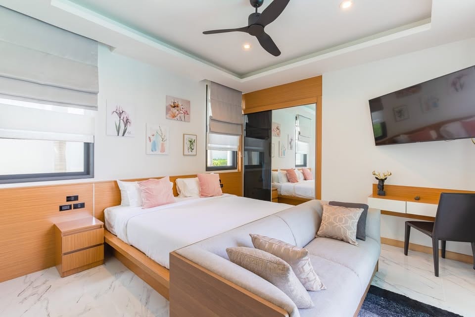 Four-Bedroom Pool Villa — Pasak Soi 3, Cherng Talay