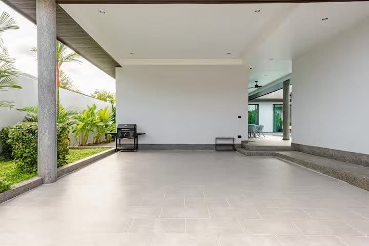 Four-Bedroom Pool Villa — Pasak Soi 3, Cherng Talay