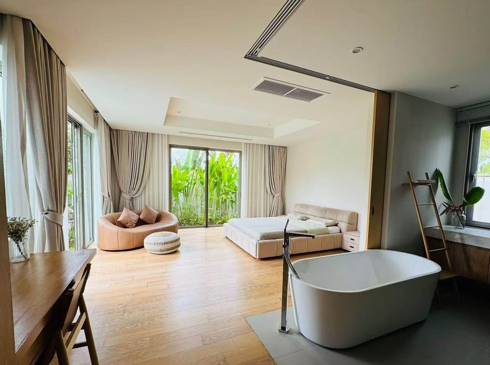 Four-Bedroom Pool Villa with Solar Power — Trichada Breeze, Bang Tao 10