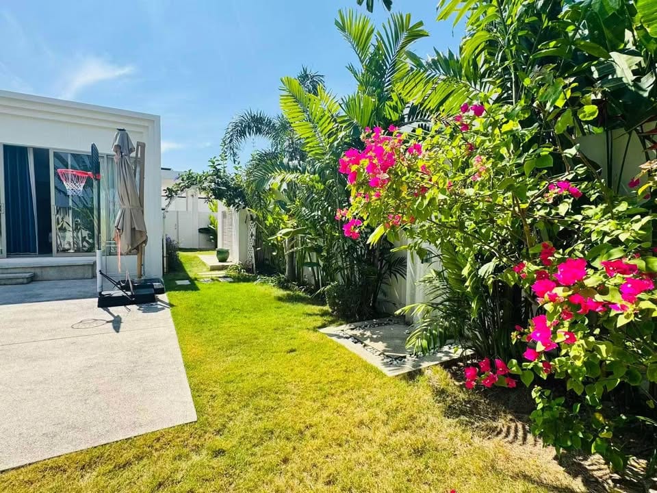 Four-Bedroom Pool Villa with Solar Power — Trichada Breeze, Bang Tao 2