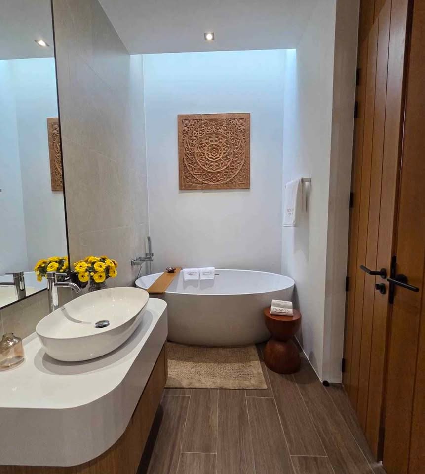4-Bedroom Villa for Sale in Bang Tao, Phuket — interior view