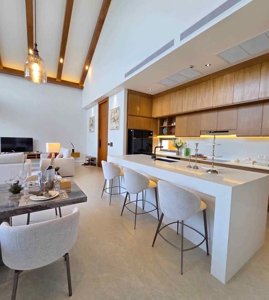 4-Bedroom Villa for Sale in Bang Tao, Phuket — interior view