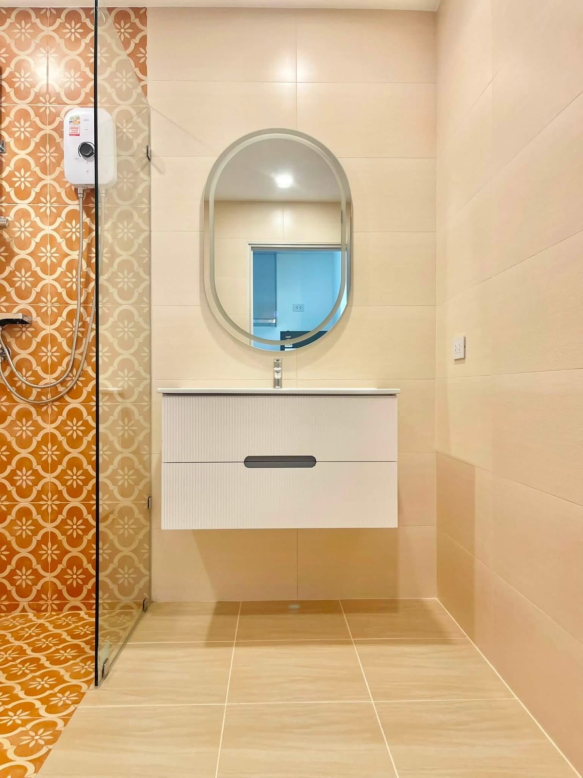 1-Bedroom Condo for Rent in Bang Tao, Phuket — interior view