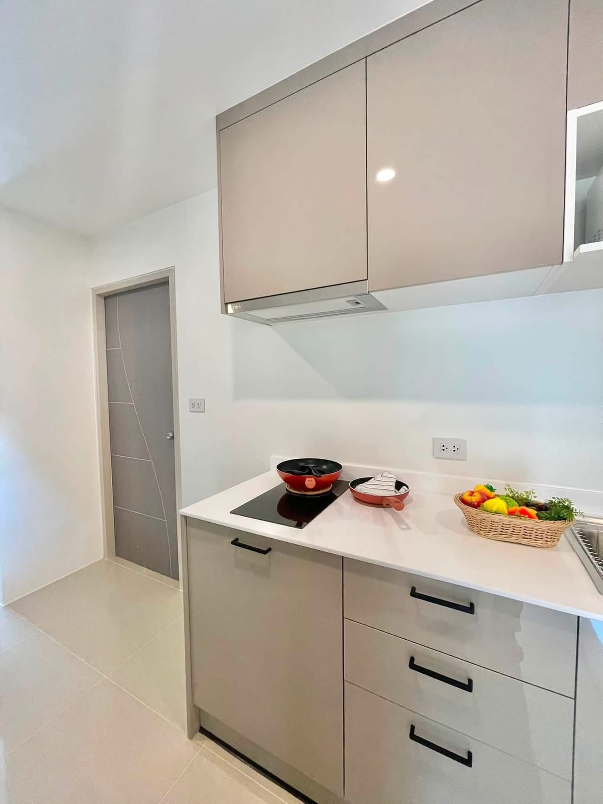 1-Bedroom Condo for Rent in Bang Tao, Phuket — interior view