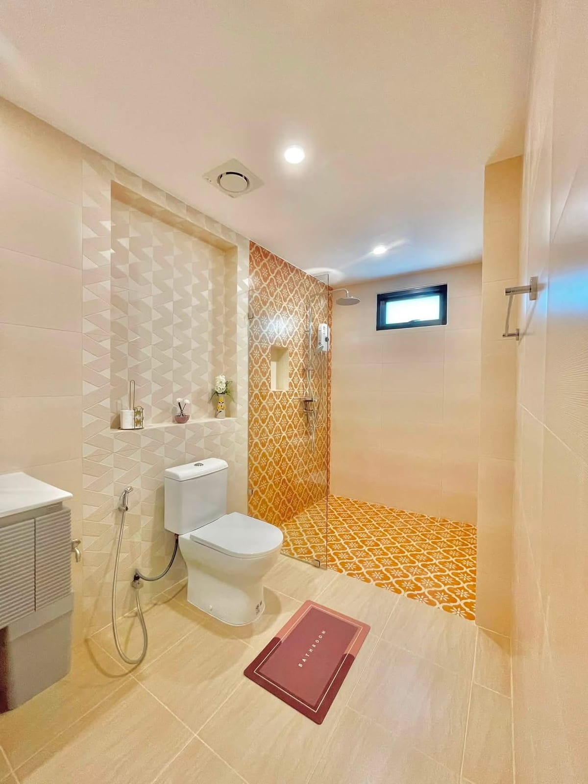 1-Bedroom Condo for Rent in Bang Tao, Phuket — interior view
