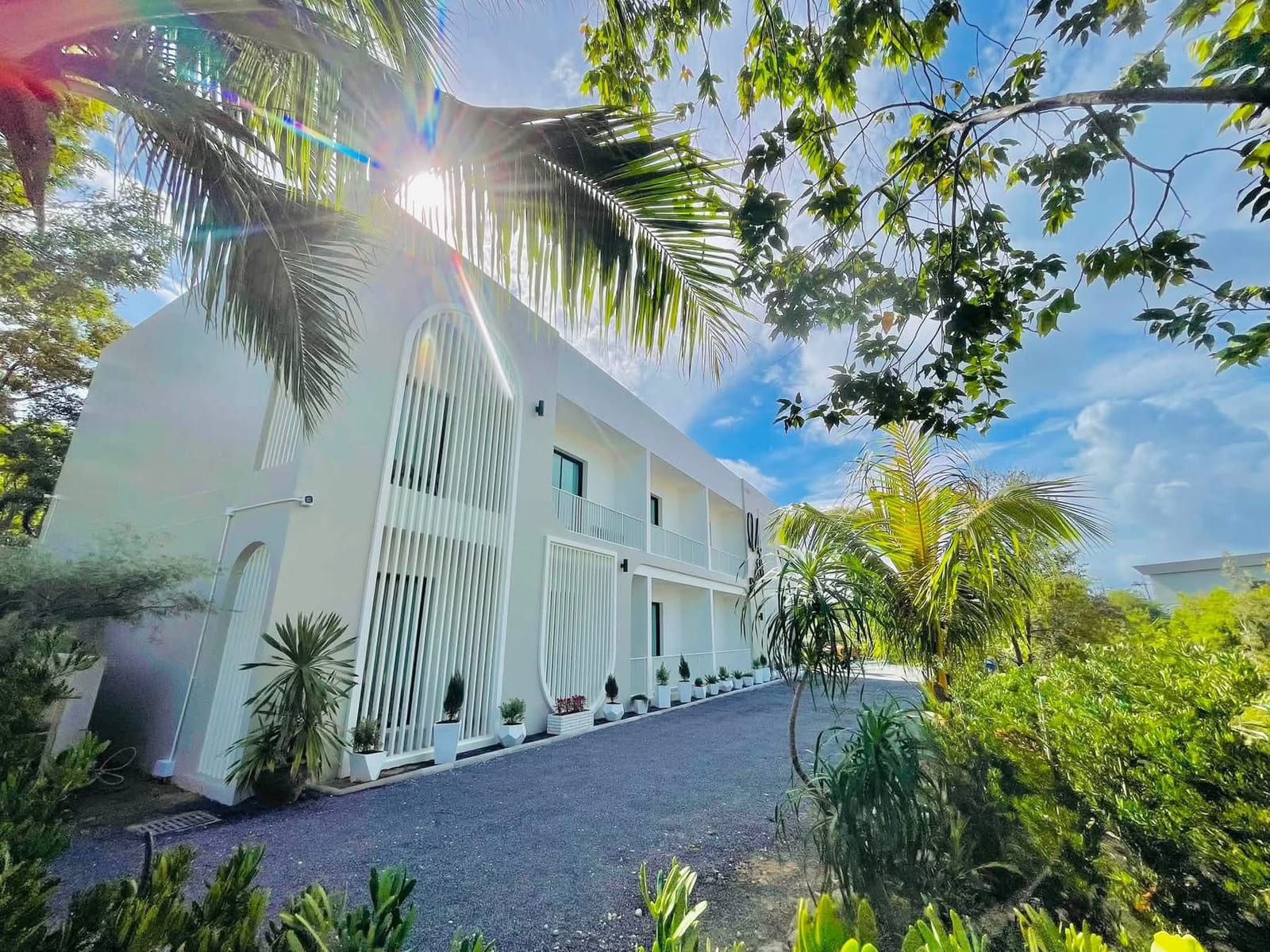 1-Bedroom Condo for Rent in Bang Tao, Phuket — exterior view