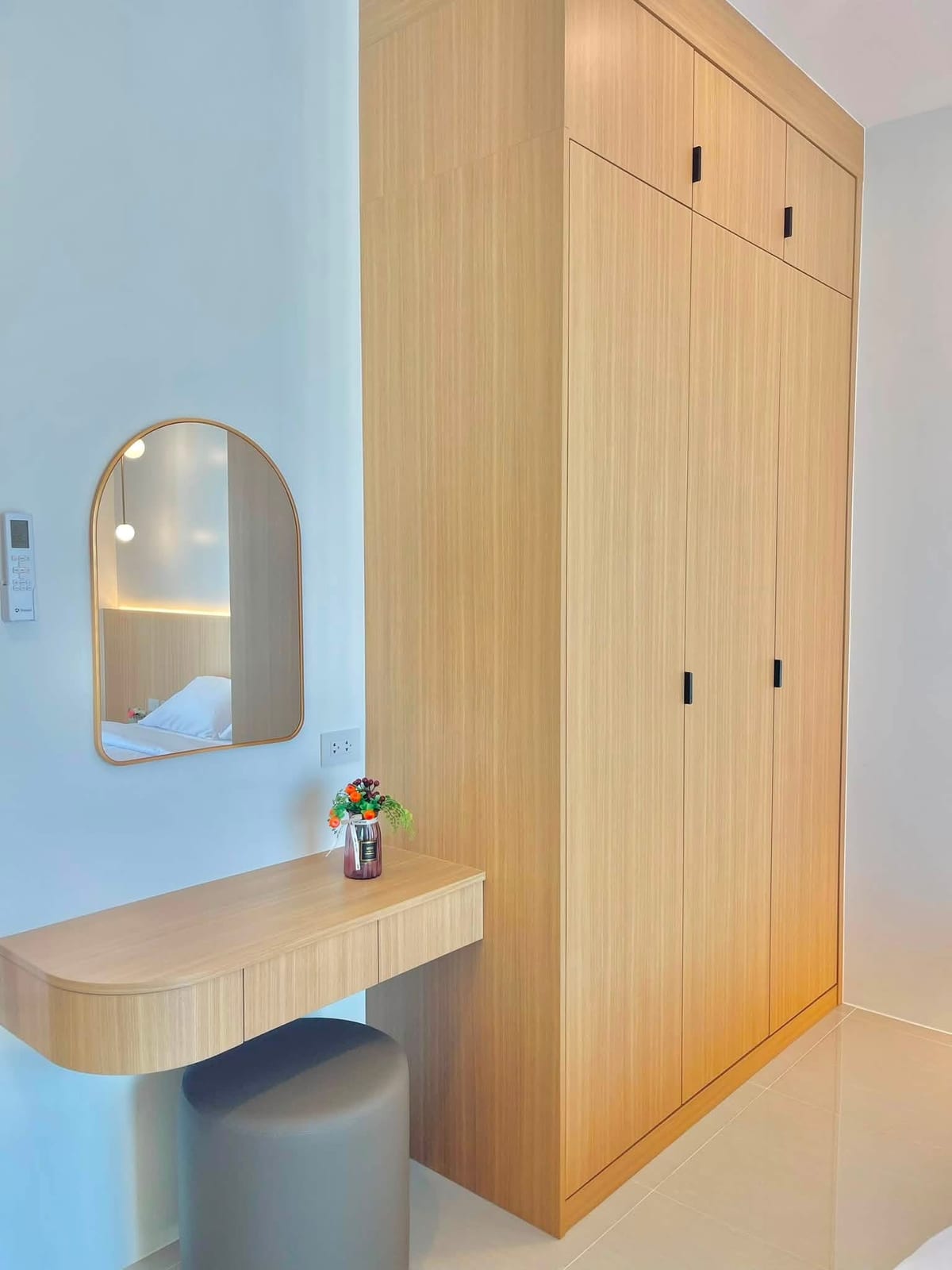 1-Bedroom Condo for Rent in Bang Tao, Phuket — interior view