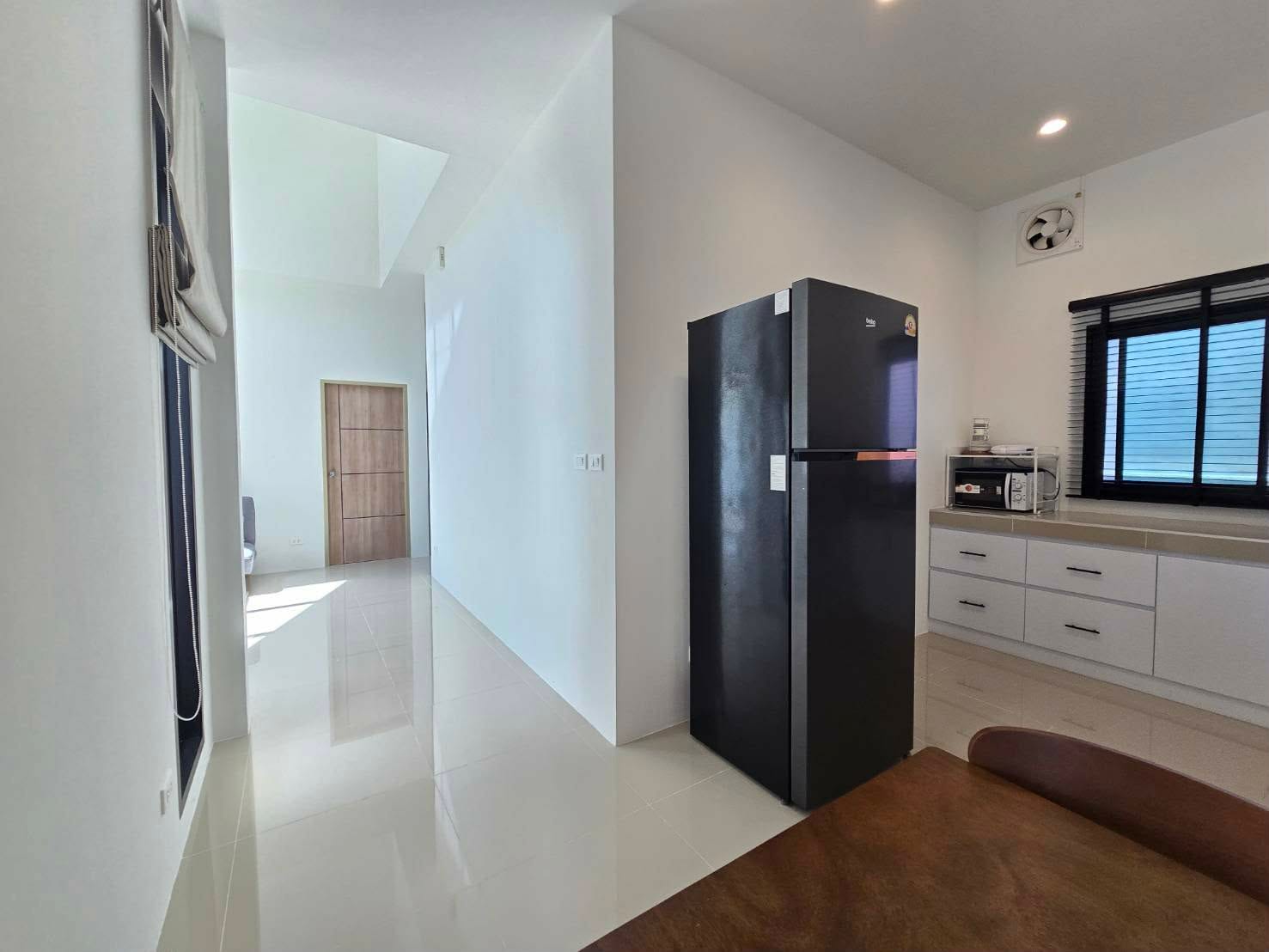 Modern Nordic-Style 3-Bedroom House for Rent in Bang Jo 4