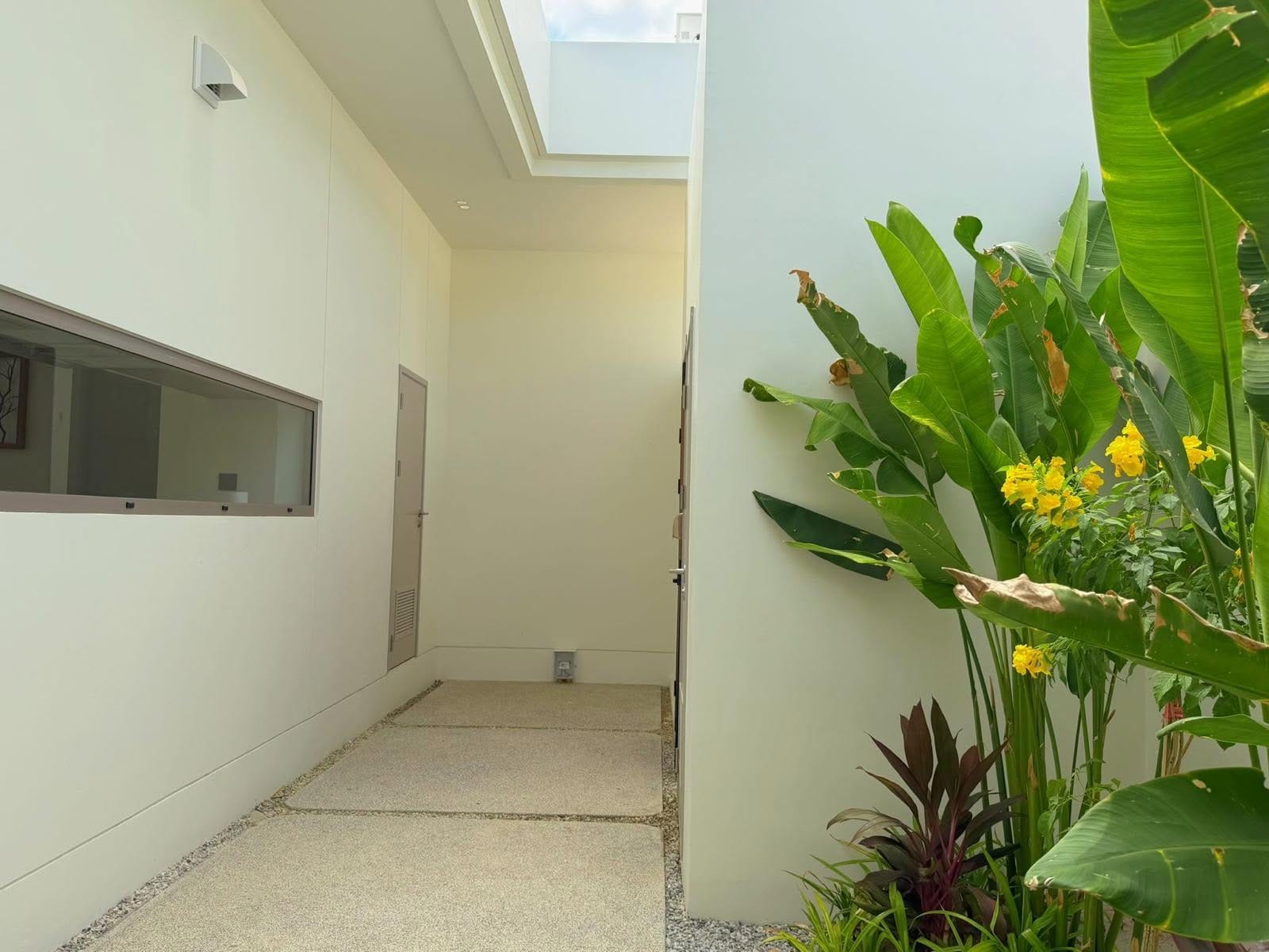 Brand-New 4-Bedroom Luxury Pool Villa for Rent — Bang Jo 19
