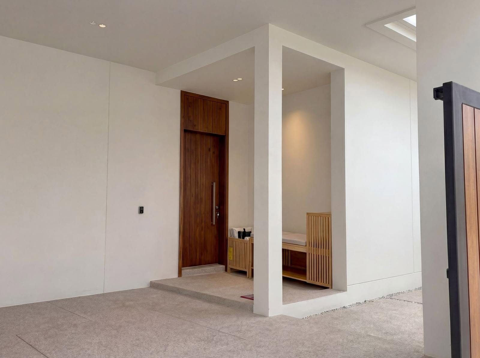 Brand-New 4-Bedroom Luxury Pool Villa for Rent — Bang Jo 20
