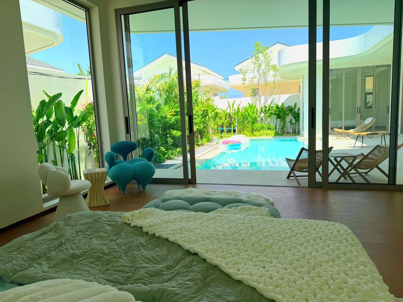 Brand-New 4-Bedroom Luxury Pool Villa for Rent — Bang Jo 7