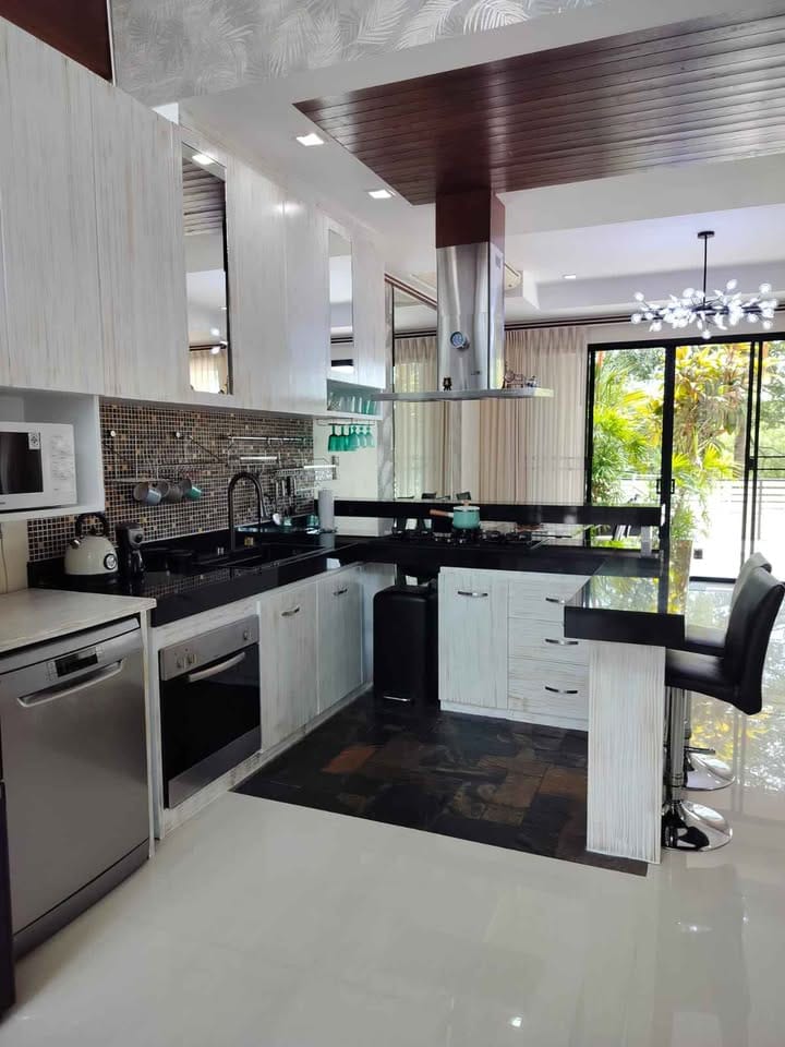 Private Pool Villa for Rent in Gated Community 6