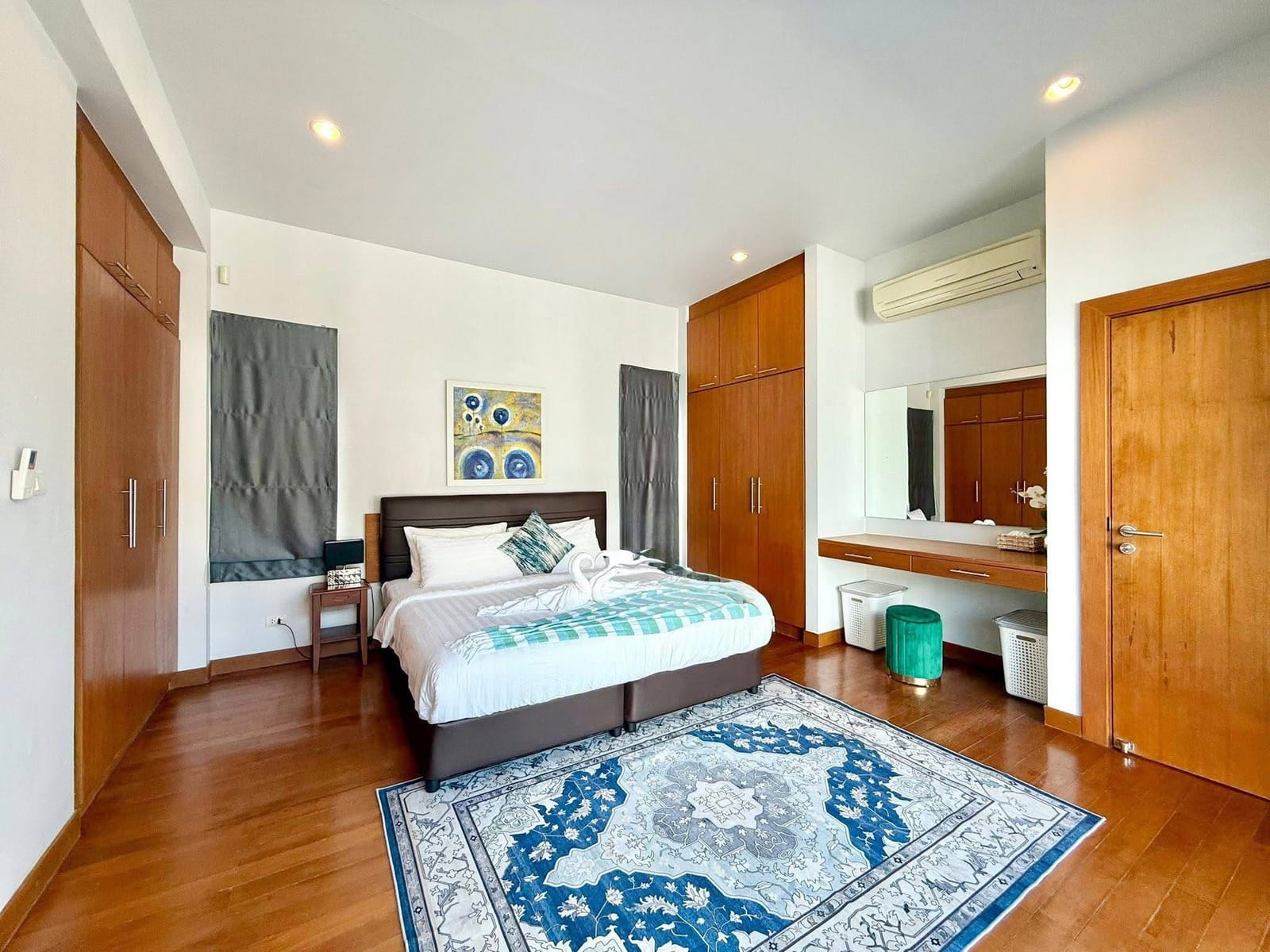 Cozy Private Pool Villa near Laguna 34