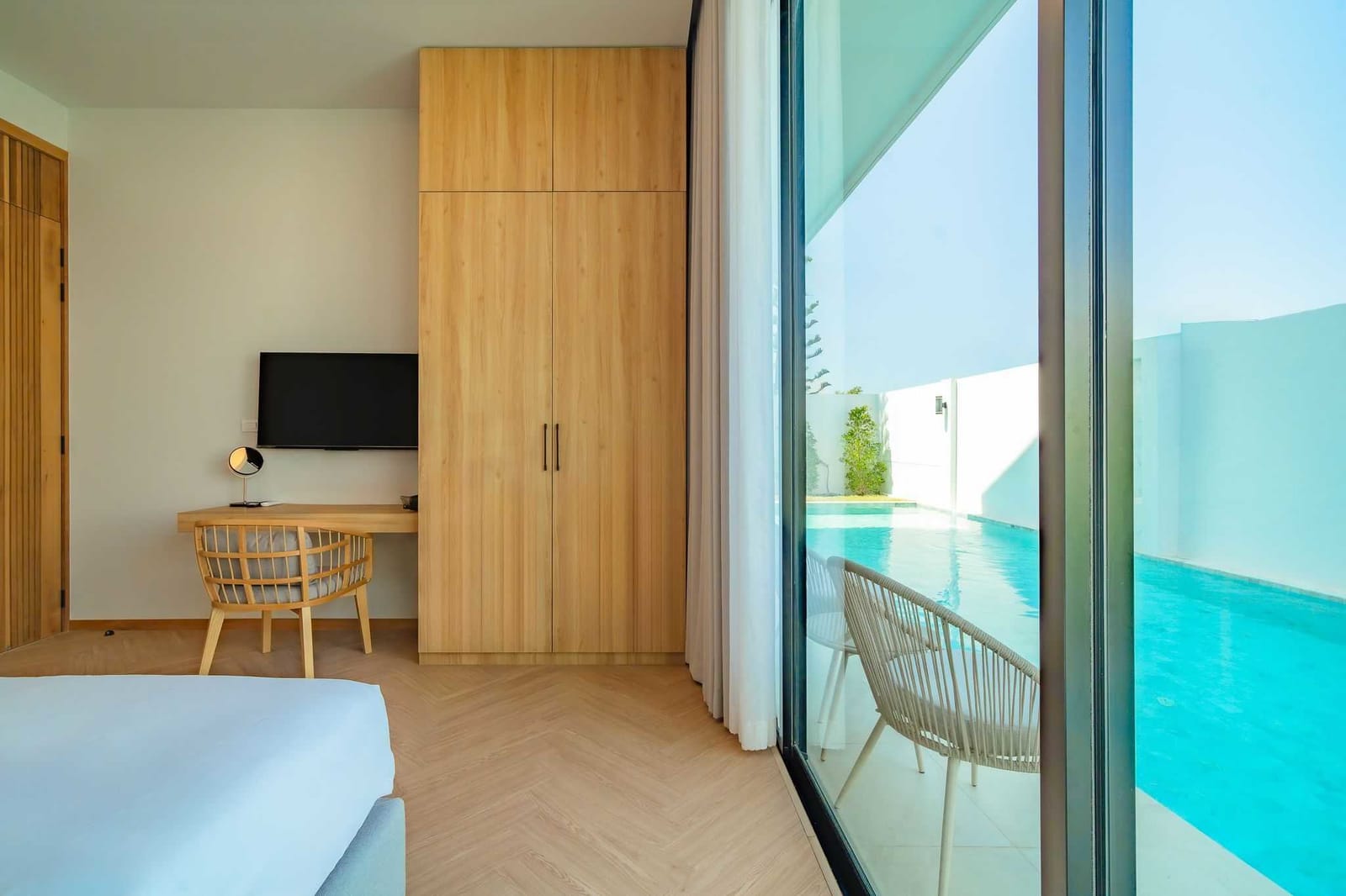 Income-Generating Pool Villa in Bang Tao 17