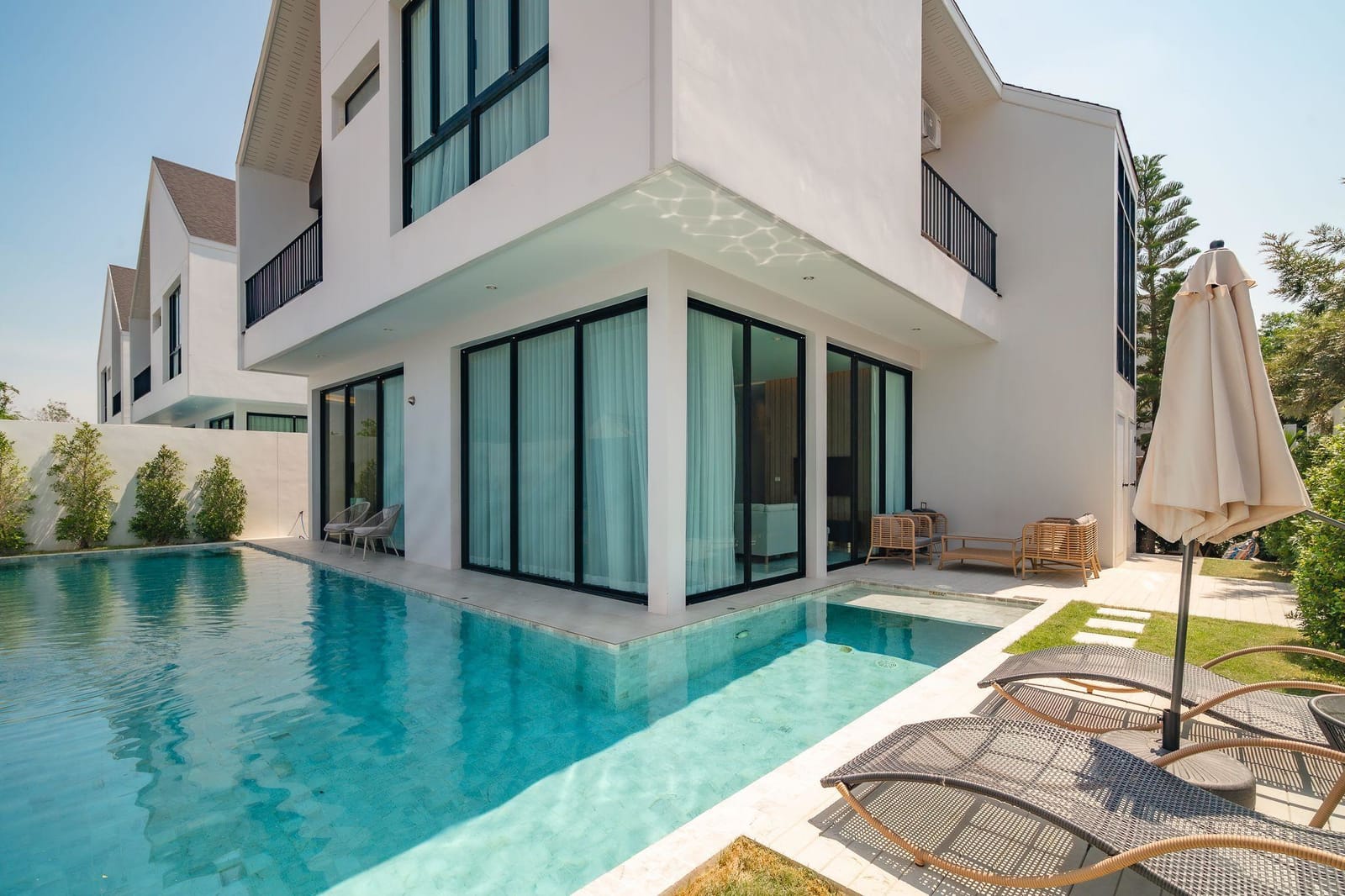 Income-Generating Pool Villa in Bang Tao 21