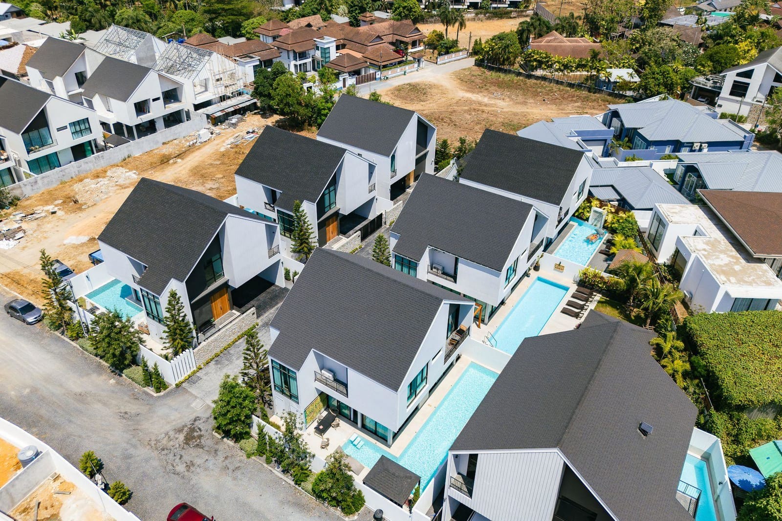 Income-Generating Pool Villa in Bang Tao 30