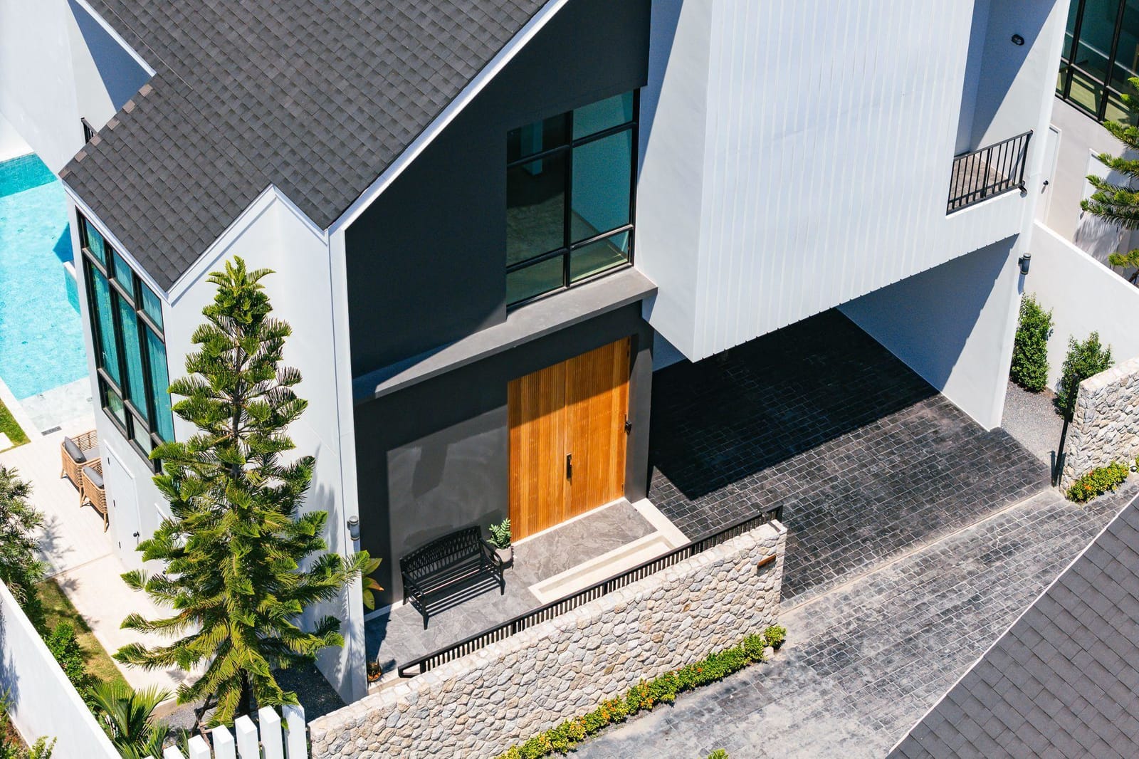 Income-Generating Pool Villa in Bang Tao 35