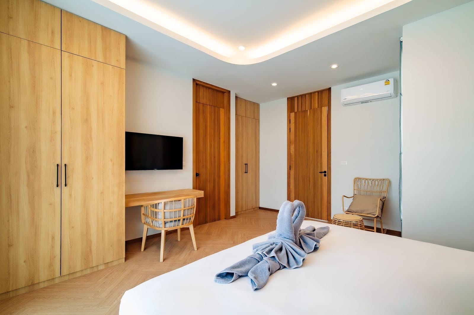 Income-Generating Pool Villa in Bang Tao 39