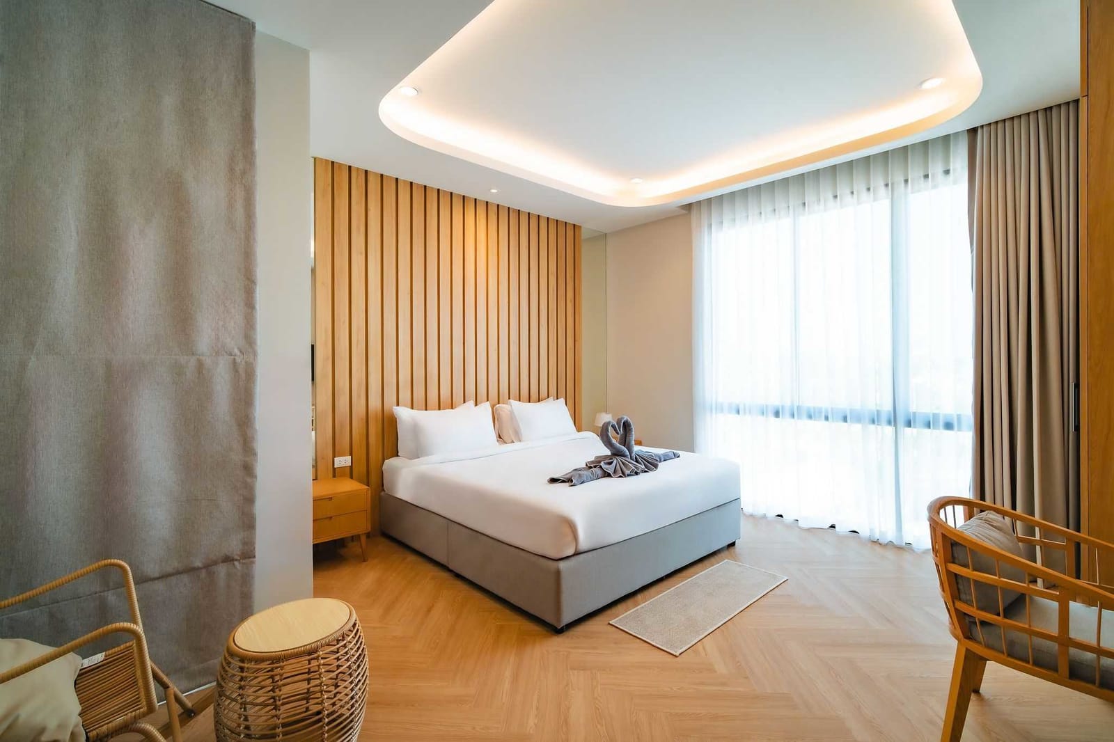 Income-Generating Pool Villa in Bang Tao 42