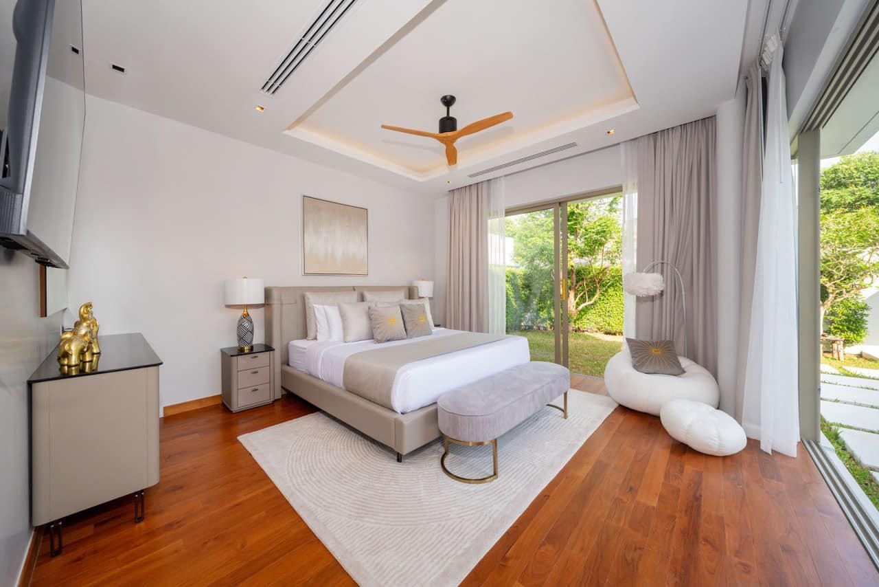 Brand New Luxury 4-Bedroom Pool Villa at Botanica Foresta, Bang Tao 9