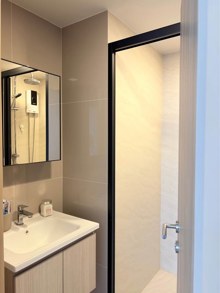 2-Bedroom Condominium for Sale in Phuket Town — interior view