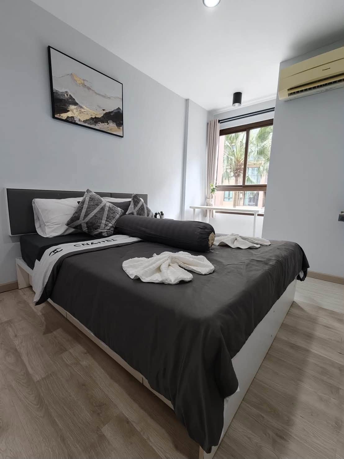 1-Bedroom Condominium for Rent in Phuket Town — interior view